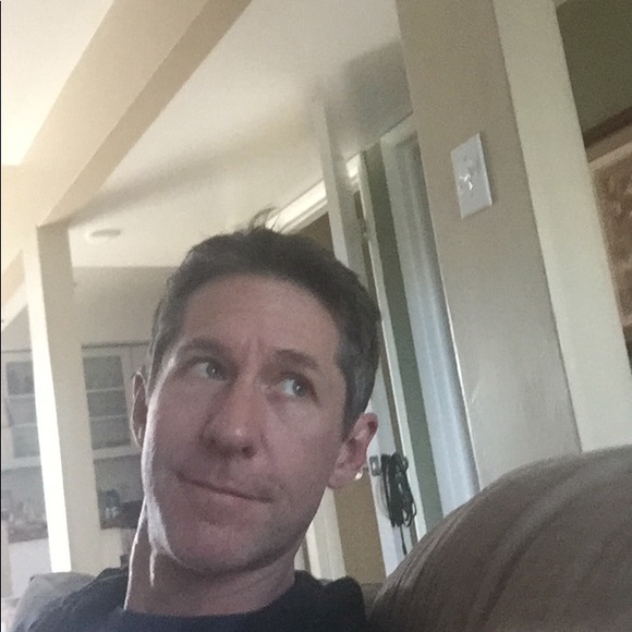 Meet your Posher, Alex - Picture 1 of 1